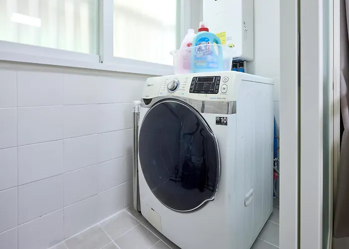 Hong - 3br 2bath House 6min To Subway Seoul