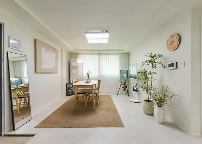 Hong - 3br 2bath House 6min To Subway Villa Seoul