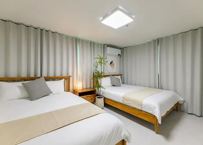 Villa Hong - 3br 2bath House 6min To Subway Seoul
