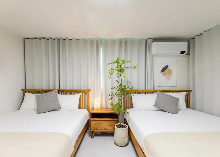 Villa Hong - 3br 2bath House 6min To Subway Seoul