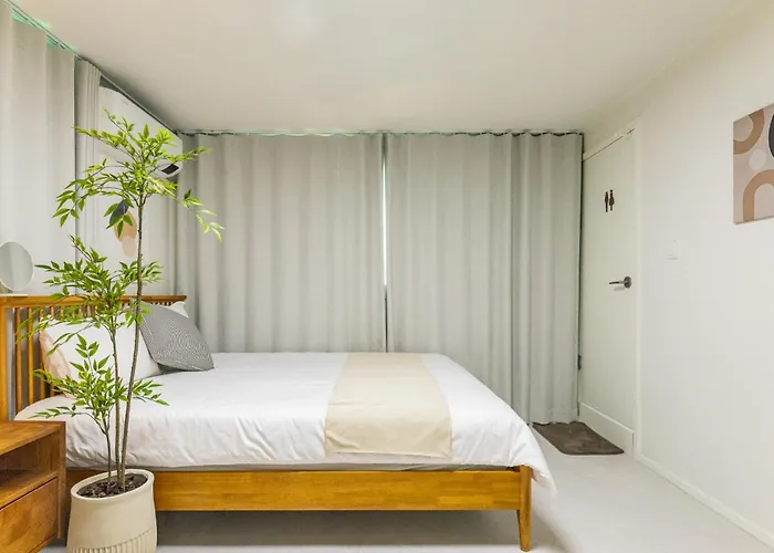 Hong - 3br 2bath House 6min To Subway *