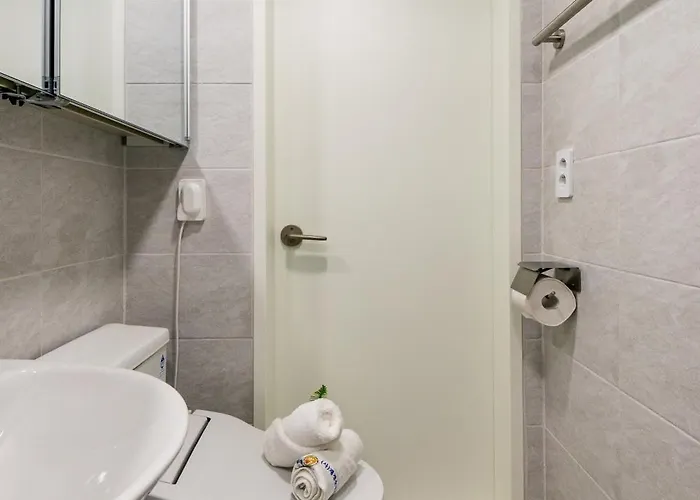 Hong - 3br 2bath House 6min To Subway Villa *