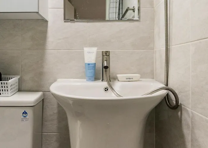 Hong - 3br 2bath House 6min To Subway * Seoul